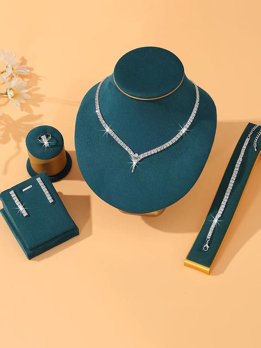 Anastasia Jewelry Set